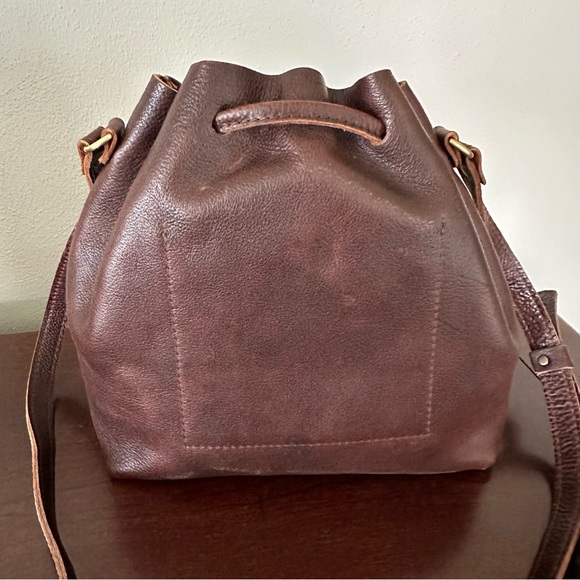 Portland Leather Bucket Bag - Picture 3 of 7